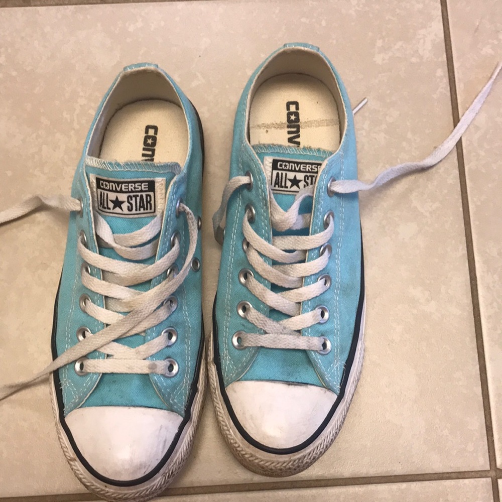 Converse tennis shoe